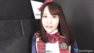 Yotuba Kawai's Idol Outfit: Licked Pussy and Fingered Delight