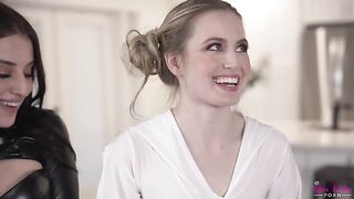 Scarlett & Aubree's Cosplay Therapy: Spanking & Licking May the 4th Fun - S8:E9