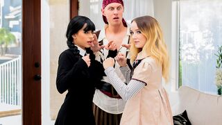 Megan & Wednesday's Naughty Halloween Threesome With Stepbrother S31:E3