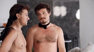 Really Getting To Know Our Friends On Halloween - S45:E13