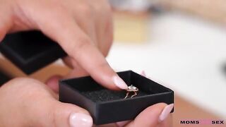 Scarlett's Naughty Christmas Gift Fuck With Stepfamily S20:E10