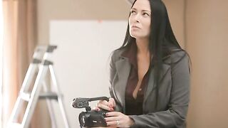 Vanilla Deville Unleashes Carmen Callaway's Naughty Side - Ep1 S2:E6