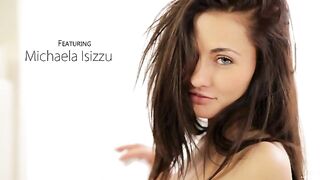 Michaela Isizzu Alone Time S7E30: Naked Sun-Kissed Play
