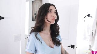 Max Fills & Sawyer Cassidy get naughty with each other while showing off their skills in this hot Spank Me Cuz video