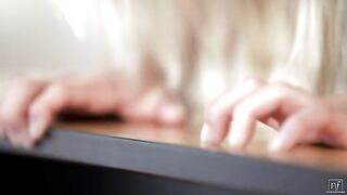 Eager To Please - S11:E28