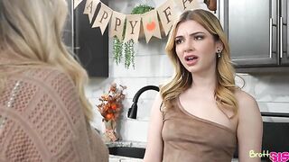 Making Stepbro Smile On Thanksgiving - S38:E12