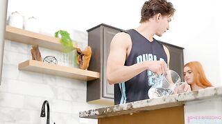 I Want The Whole Team To Breed Me - S2:E10