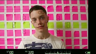 Post It Kiss - S19:E15