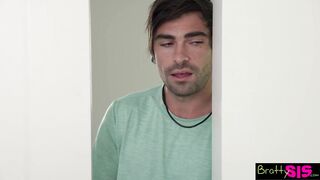 Leana Lovings tells Stepbro, "It was so hot almost getting caught, it turns me on!" S23:E4