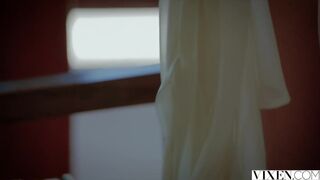 Vixen Kirsten Lee, Real Estate Agent, Fucks Client's Dick on First Meeting