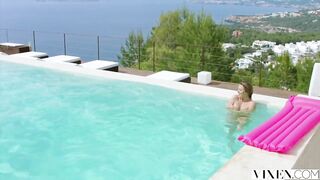 Boss Catches College Vixen Naked, Fucks Her