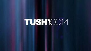 White Girl Daisy's Naughty Plan: Poolside Anal Adventure with Hot Neighbor