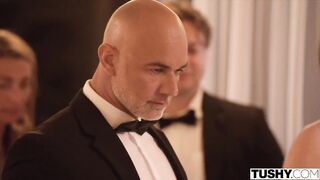 Tushy Dancer Lisa's Anal Tango Invitation