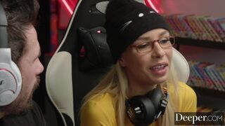 Gamer Carmen Caliente Loses Focus, Teases Dick Under Desk