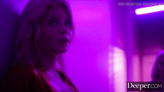 Twin Blondes Riley & Elsa's Intimate Threesome with Body Double