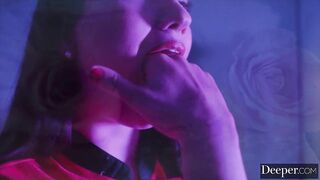 Alyx Star, Baker by Day, Fuck Goddess by Night