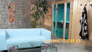 Tattooed Vanessa's Urgent Pee Play and Popsicle Fun