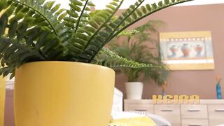 Keira's Wet Leggings : Bed Pissing Speculum Dildo Play