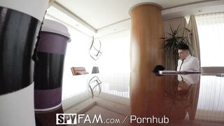 SPYFAM Step Sister LETS Step Bro Put The Tip In