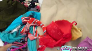 Blonde Spinner Step Sister Begs For Creampie - Khloe Kapri -