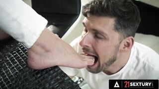 Stunning Redhead Kaisa Nord Gets Her Tight Ass Fucked By A Foot Worshiper