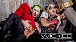 Harley Quinn Fucked By Joker & Batman