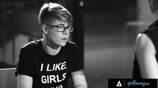 Thirsty Huntress Banged The Busty Droids Alexis Fawx And Abigail Mac In The Wastelands