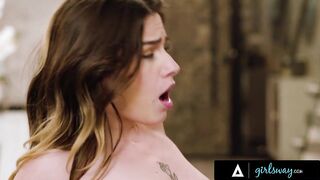 Neglected MILF Dee Williams Gets All Attention She Wants From Stepdaughter Chanel Camryn