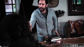 Victoria Voxxx Knows How To Get What She Wants