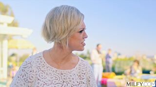 Elite Housewife Dee Commands Young Studs Husbands Absent