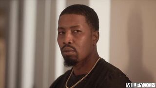 Housewife Lauren's BBC Delight While Hubby's Away