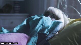 Jane Wilde Comforts Jessie Saint With Her Pussy After A Spooky Night