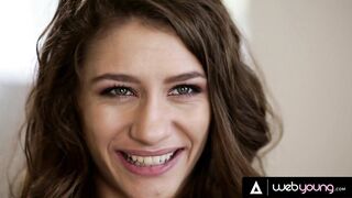 Crazy Fan Rebel Lynn Finds A Way To Get A Torrid 1-On-1 With The Famous Pornstar Abella Danger