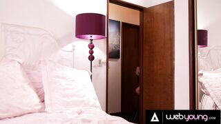 Horny Petite Stepsisters Scarlett Sage & Haley Reed Have WILD Pussy Eating & Scissoring Session