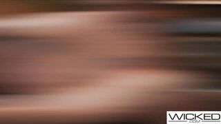 Model Gets Her Pussy Pounded Hard By Her Painter