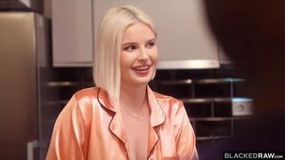 Eliz Consoles Sia With BBC After Bad Date