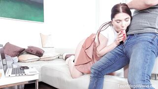 Mia Evans Commands Cuckold's Facial For New Phone