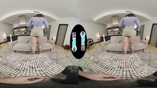 Ellie Nova's Study Session Distraction Begs For Dick