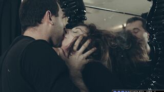 Ivy and James Survive the Gas, Fuck and Fight To Escape