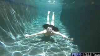 Romi Rain Live Stream Fuck Show at the Pool