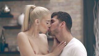 Wrapped Up In You - S23:E13