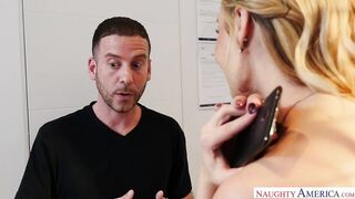 Married Blaten Lee fucks her driver with husband’s approval