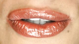 Mia Malkova fucking in the bed with her hazel eyes