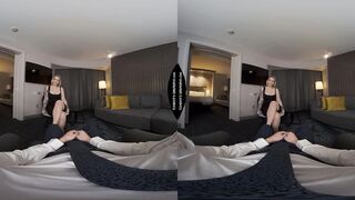 Ivy LeBelle stops by the hotel room of a man in need of a nice big ass in sexy stockings