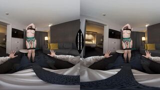 Ivy LeBelle stops by the hotel room of a man in need of a nice big ass in sexy stockings