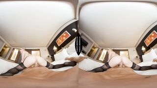 Jamie Jett pleases a fan in all the right ways that only a pornstar can