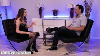 Sera Ryder fucks fan in his hotel room tonight