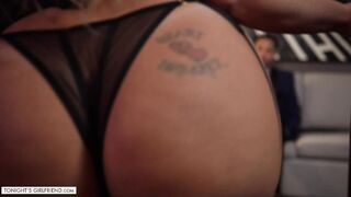 Richelle Ryan's Ass Smothers Fan's Face in Hotel Encounter