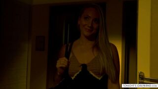 Beginner's fuck: A.J. Applegate shows a newbie the ropes