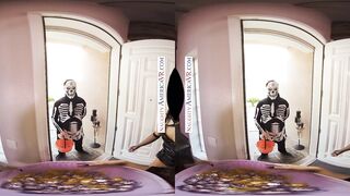 Gabbie Carter, Gianna Dior, & Khloe Kapri give the best treats of all